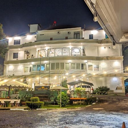 Urbanview Hotel Pangkalpinang Exterior foto